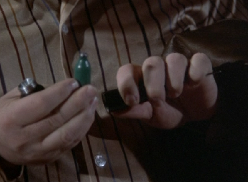 7-2 1977年可倫坡《Murder Under Glass》9.png